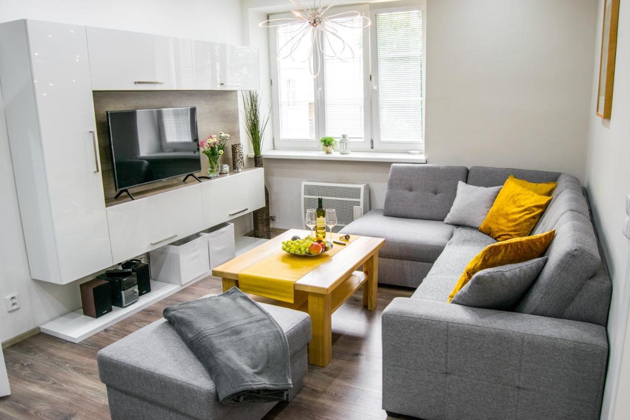 Apartment In Downtown Olomouc Exterior photo